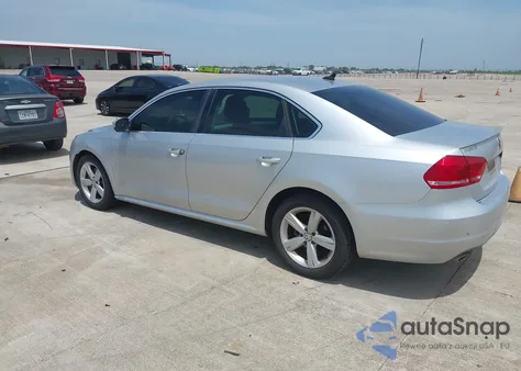 2013 Volkswagen Passat 2.5L Se из США, поврежденный, VIN 1VWBH7A39DC144487